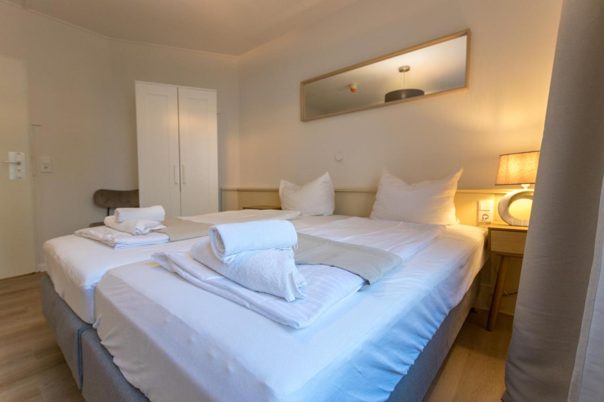 Hotel Dörenkamp by Vivere Stays Düsseldorf Eksteriør billede